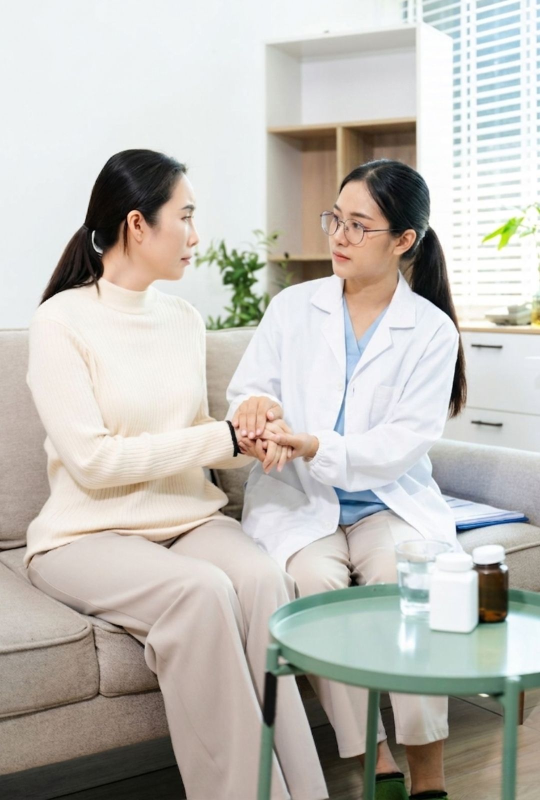 Acompanhante Terapêutico com paciente no cotidiano